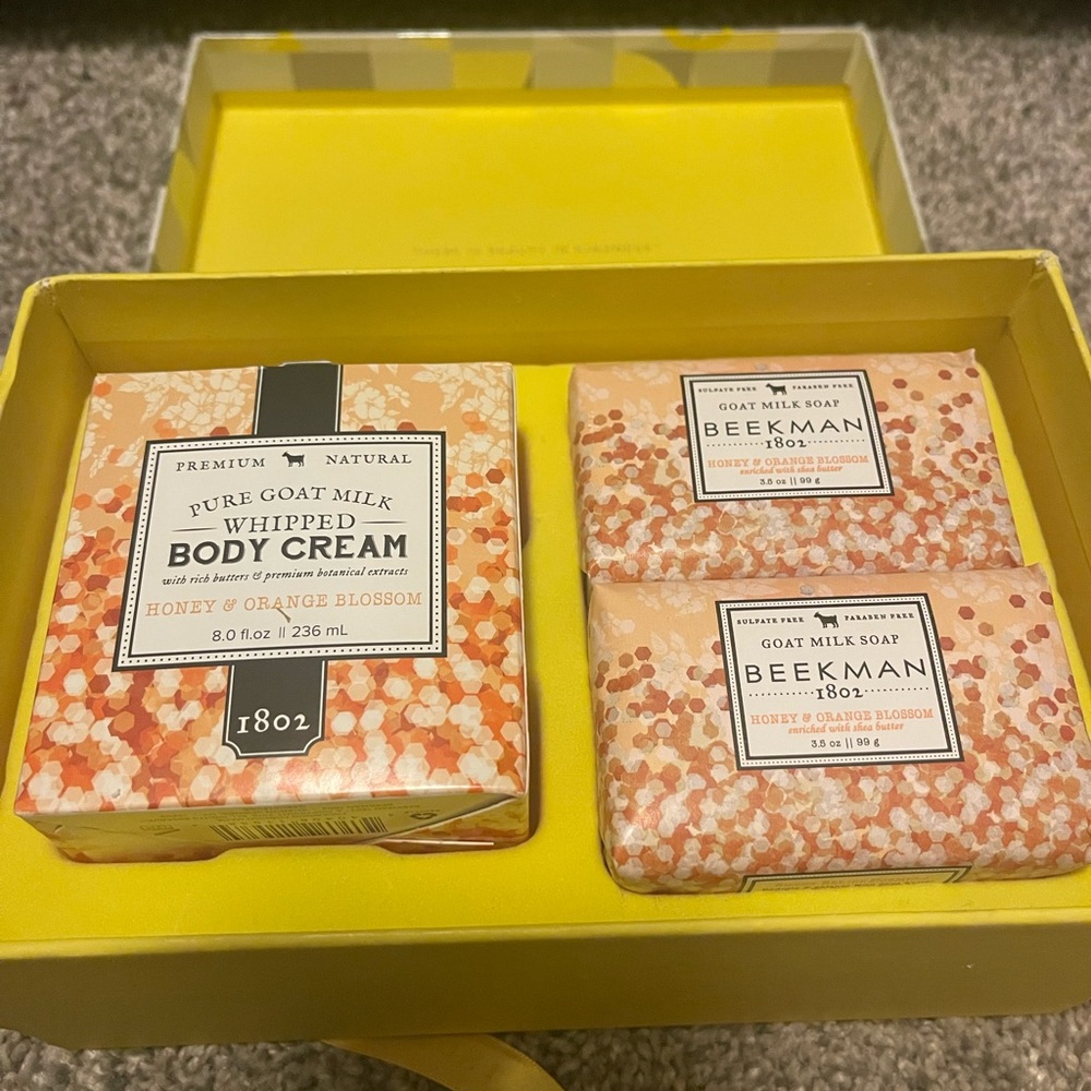 NWT Beekman 1802 goat milk boxed gift set - Picture 2 of 4